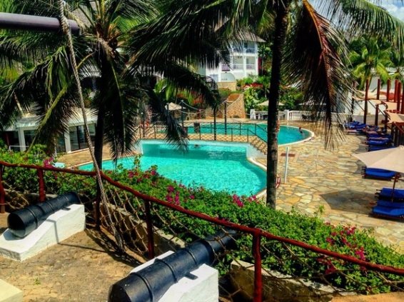 Voyager Resort