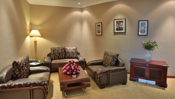 Friendship International Hotel