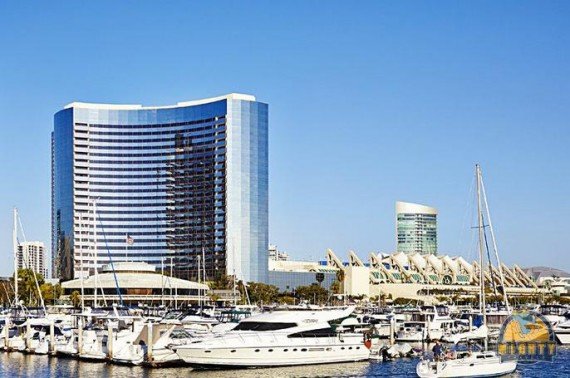 Marriott_Marquis_San_Diego_Marina.jpg